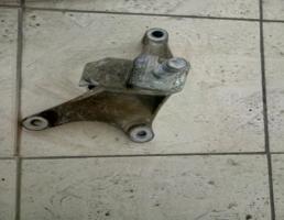 Кронштейн КПП для FORD FOCUS 1 (1998-2005)  запчасти бу