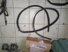 Уплотнитель двери для CITROEN C-Crosser  запчасти бу