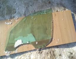 Стекло боковое переднее L для FORD FOCUS 1 (1998-2005)  запчасти бу