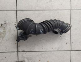 Патрубок воздушного фильтра для TOYOTA COROLLA 120 01-06  запчасти бу