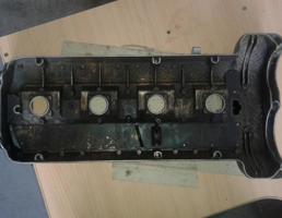 Крышка головки блока (клапанная) для MERCEDES W140 w124  запчасти бу