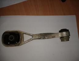 Подушка двигателя для RENAULT MEGANE 1 (96-04)  запчасти бу