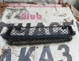 Решетка в бампер центральная для LADA VESTA  запчасти бу