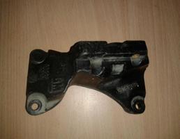 Кронштейн двигателя для OPEL ASTRA H 04-15  запчасти бу