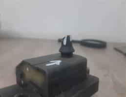 Катушка зажигания для MITSUBISHI Carisma 98-03  запчасти бу