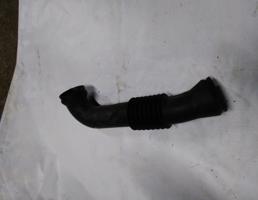 Патрубок воздушного фильтра для FORD FIESTA 2001-2008  запчасти бу