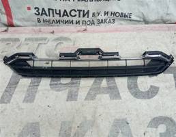 Решетка в бампер центральная для HAVAL F7  запчасти бу