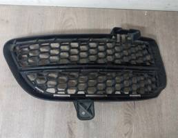 Решетка в бампер правая для VOLKSWAGEN TOUAREG 02-10  запчасти бу