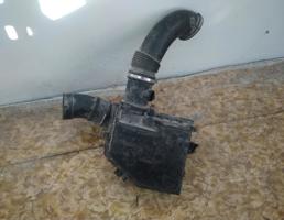 Корпус воздушного фильтра для BMW 6 series  запчасти бу