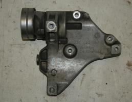 Кронштейн генератора для VOLKSWAGEN GOLF 5 03-09г  запчасти бу