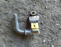 Датчик AIR BAG для TOYOTA AVENSIS  запчасти бу